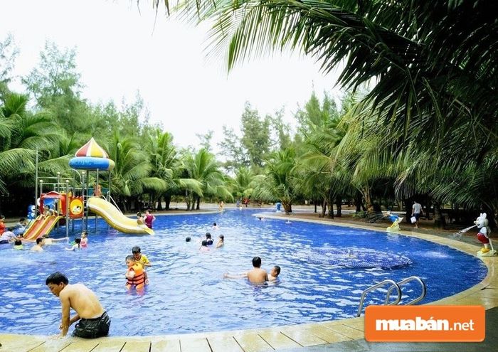 Long Cung Resort được xem là điểm nghỉ ngơi lý tưởng cho du khách.