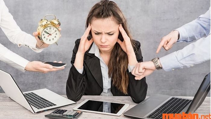 Bạn sẽ cảm thấy lo âu khi không được làm việc.