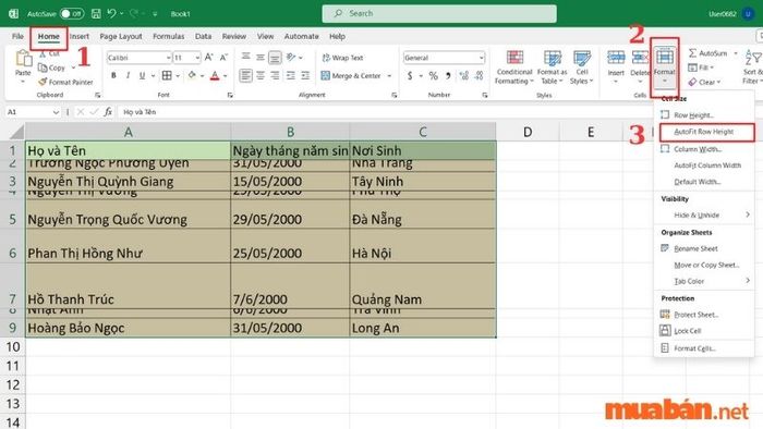 Chọn các dòng muốn thay đổi, sau đó nhấn Format và chọn AutoFit Row Height.