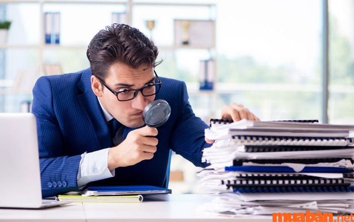 Bạn sẽ cảm thấy thiếu hạnh phúc khi dành quá nhiều thời gian cho công việc.