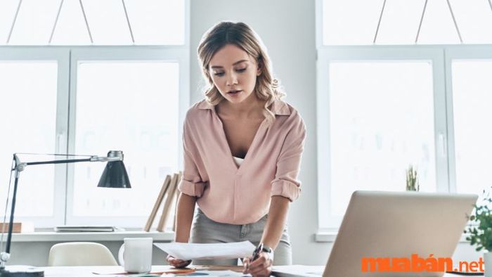 Mẫn cán đối với nhân viên là gì?