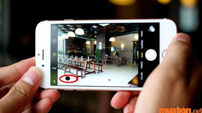 màn hình iphone tối một góc
