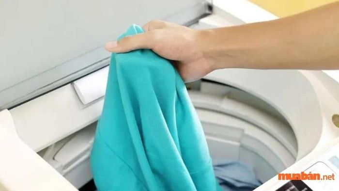 Nguyên nhân gây lỗi U3 máy giặt Aqua là do lồng giặt bị kẹt.