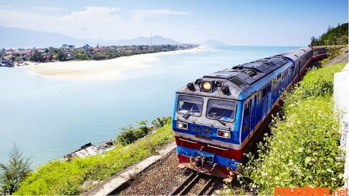 Vé tàu từ Quảng Ngãi đến Đà Nẵng