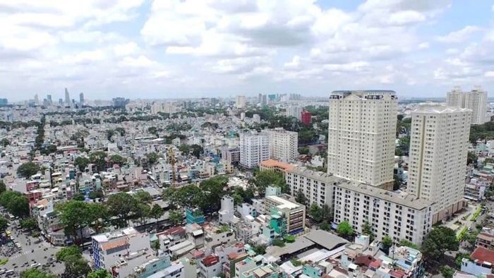 quận 11 tiếp giáp với quận nào