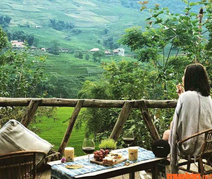 Bạn cũng có thể ghé thăm các homestay trong làng để check-in.