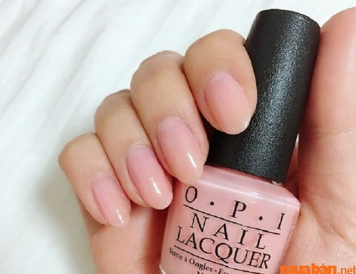 Nail hồng thạch gel hiện đại và giản dị