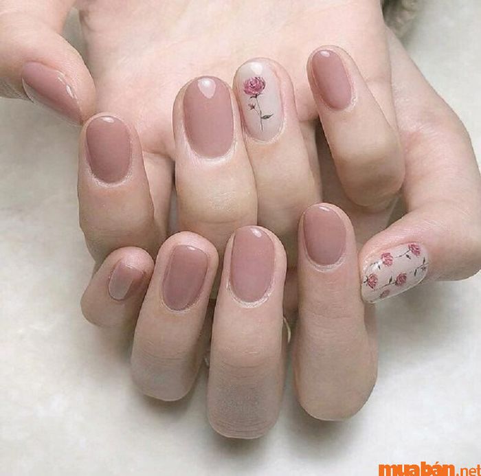 Nail hồng thạch dạng gel