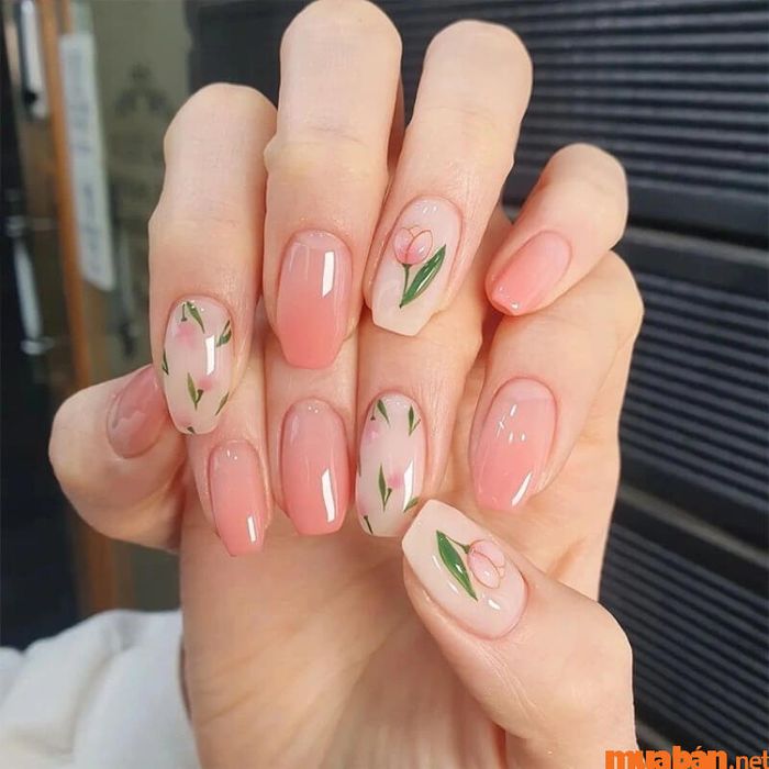 Mẫu nail hồng thạch vẽ hoa và lá