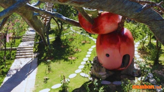 Khu vườn Thiên Đàng tại biệt thự Hằng Nga thực sự là một thiên đường đầy ấn tượng và kỳ diệu.