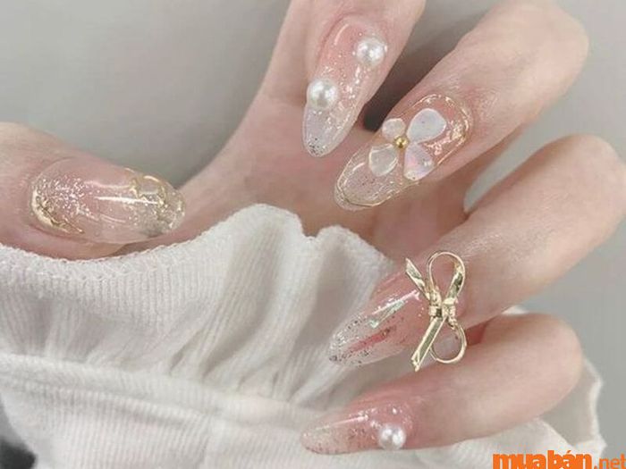 Mẫu nail hồng thạch xà cừ hiện đại