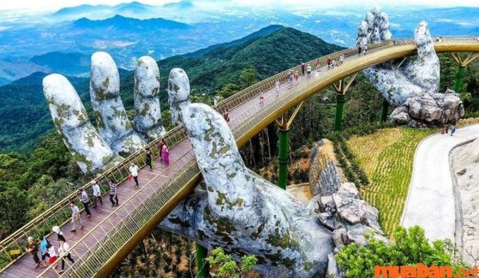 Tháng 11 nên đi du lịch ở đâu - Bạn có thể trải nghiệm Bà Nà Hill tại Đà Nẵng
