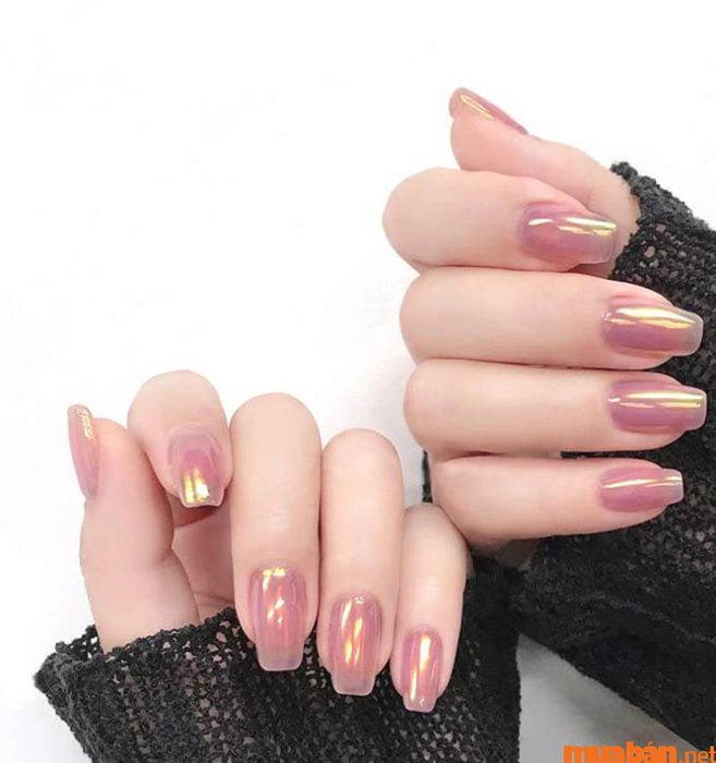 Mẫu nail hồng thạch tráng gương thu hút