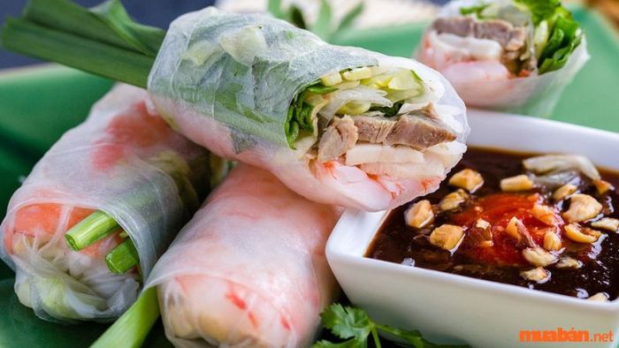 Hướng dẫn du lịch Quy Nhơn 3 ngày 2 đêm - Thưởng thức đặc sản của Quy Nhơn