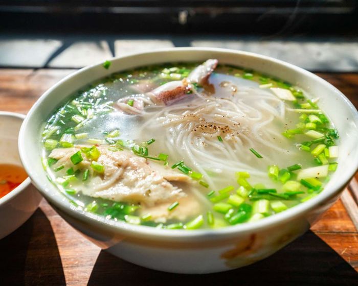 TOP 30 món ngon trong ẩm thực Việt Nam du khách nhất định nên thử