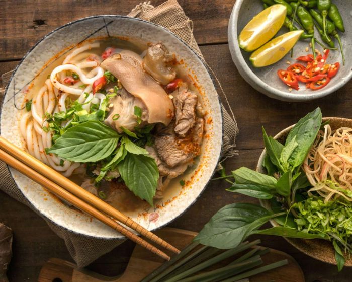 TOP 30 món ăn ngon trong ẩm thực Việt Nam mà du khách không thể bỏ qua