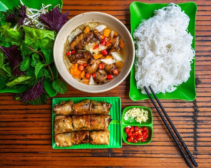 30 món ăn đặc sắc nhất trong ẩm thực Việt Nam mà du khách không thể bỏ lỡ