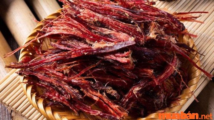 Thịt trâu gác bếp