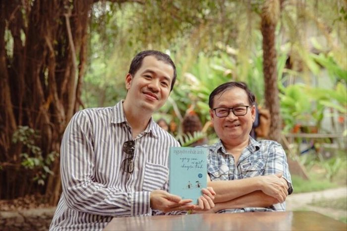 Đạo diễn Trịnh Đình Lê Minh (trái) và nhà văn Nguyễn Nhật Ánh.