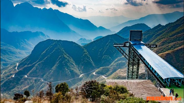 Cầu kính Rồng Mây tại Sapa