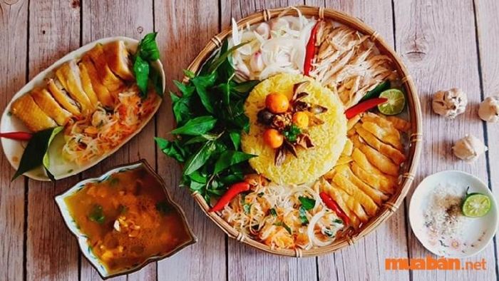Nếu bạn đã yêu thích ẩm thực phố Hội, món cơm gà Hội An