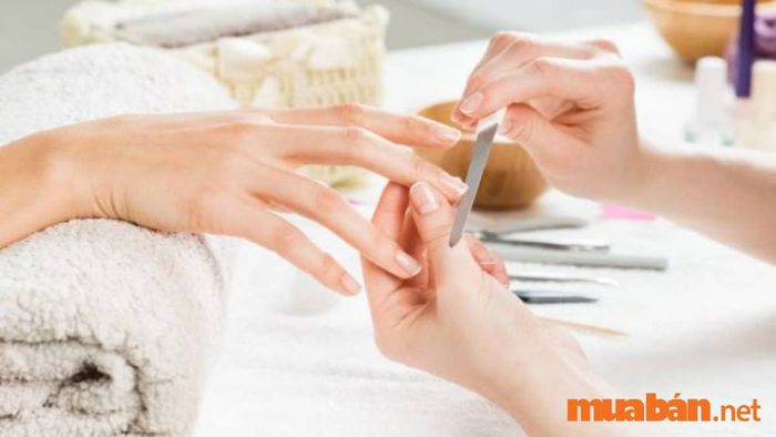 Một số điểm cần chú ý khi sơn nail màu trắng
