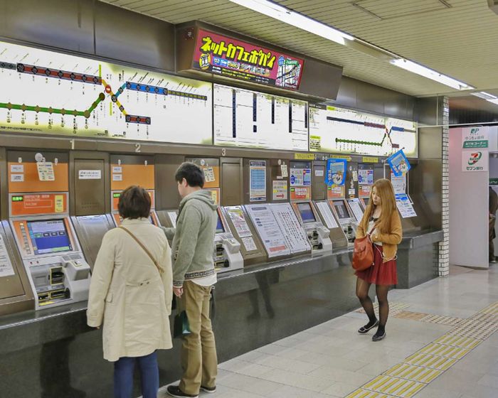 Cách di chuyển từ sân bay Fukuoka vào trung tâm