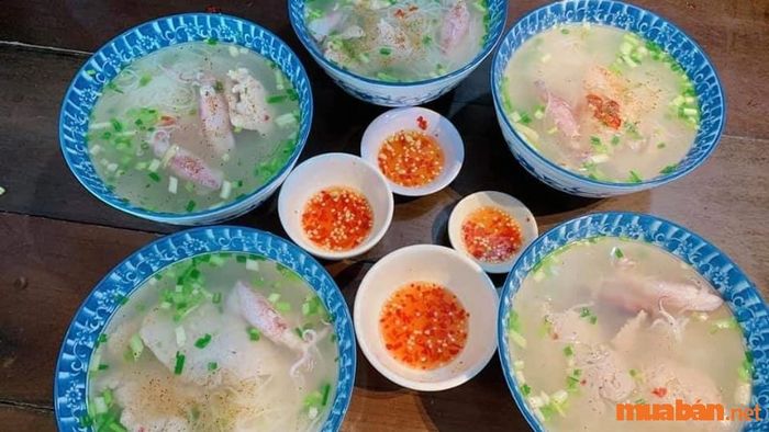 Cách thưởng thức bún quậy Phú Quốc