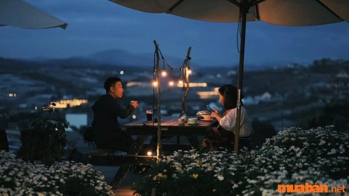 Túi Mơ To Garden Restaurant mang đến sự hài lòng cho mọi du khách.