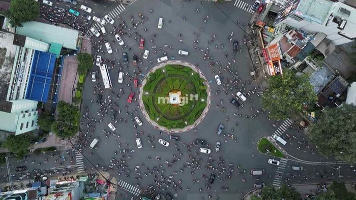 Hệ thống giao thông tại Ngã Tư Bốn Xã
