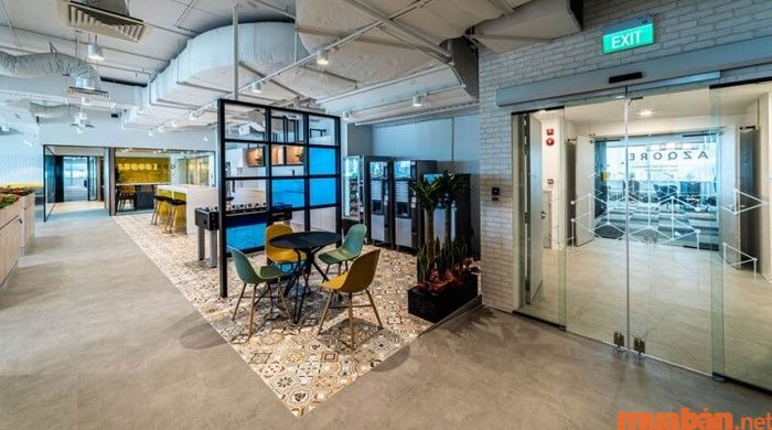 Thiết kế Pantry đẹp với nền gạch độc đáo.