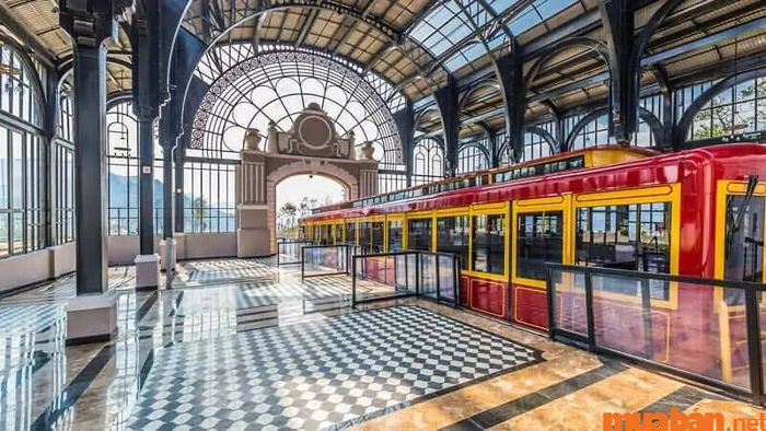 Ga cáp treo Fansipan nằm trong khu du lịch Fansipan Legend