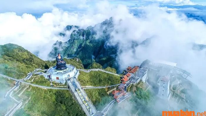 Du lịch Fansipan vào mùa thu từ tháng 9 đến tháng 11