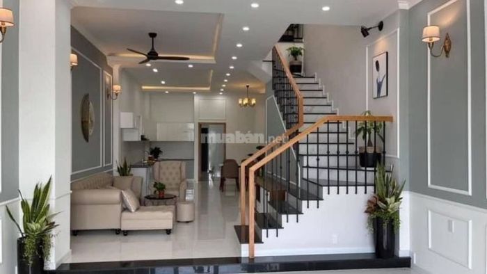 Nhà cấp 4 gác lửng 200 triệu với 3 phòng ngủ