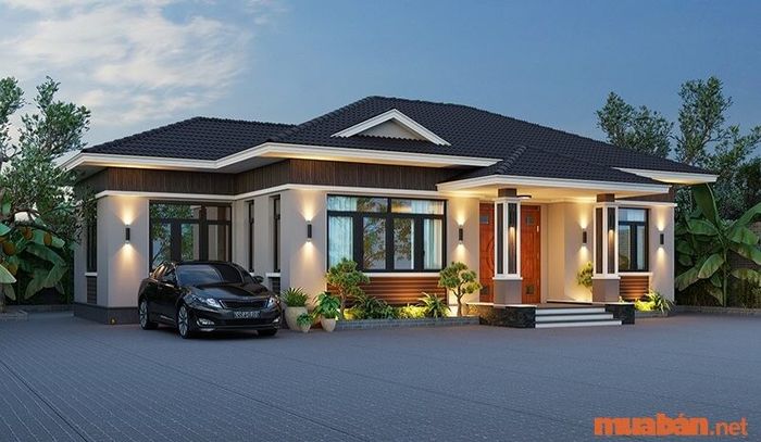 Ngôi nhà có diện tích 14x10m với bề mặt mặt tiền rộng lớn.