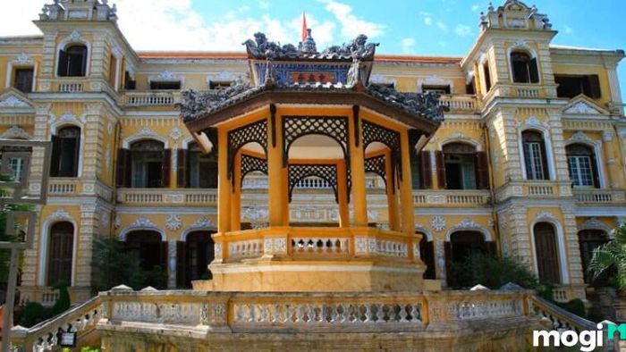 Kiến trúc Đông Phương
