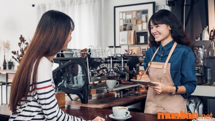 Nhân viên phục vụ quán cafe cần phải có kỹ năng giao tiếp xuất sắc