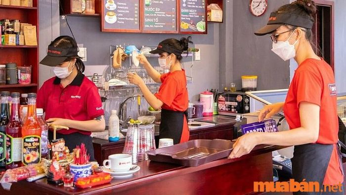 Công việc chuẩn bị đầu ca
