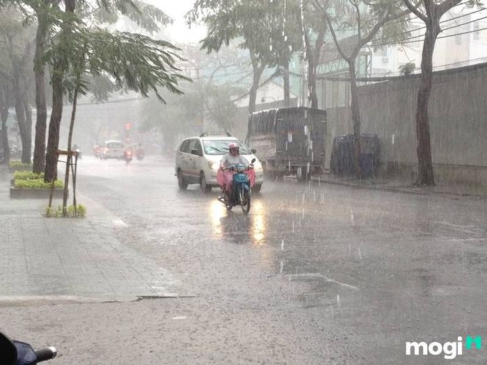chuyển nhà vào ngày mưa có tốt hay không
