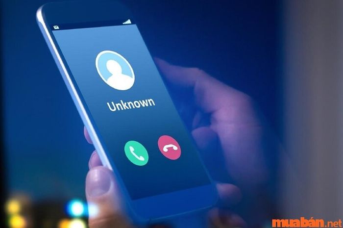 Khách hàng không biết bạn là ai, do đó có thể họ sẽ không bắt máy.