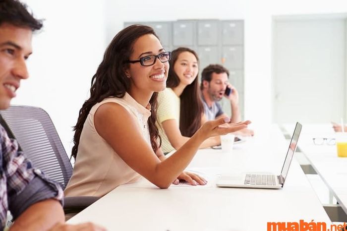 Giao tiếp có mục đích thông báo các thông tin mới nhất
