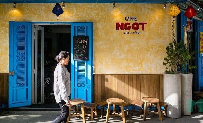 Nội thất cần phải mang lại cảm giác mộc mạc, gần gũi với cuộc sống hàng ngày.