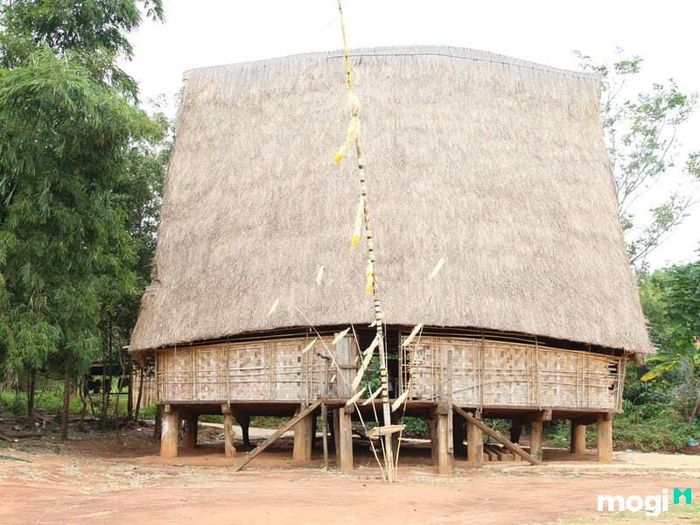 Kiến trúc độc đáo của nhà rông Tây Nguyên