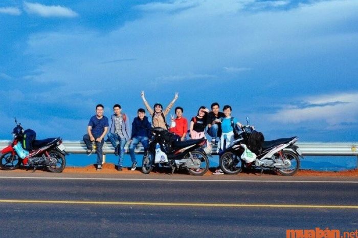 Thuê xe máy khi du lịch sẽ giúp bạn có nhiều trải nghiệm và khám phá thêm nhiều địa điểm thú vị.