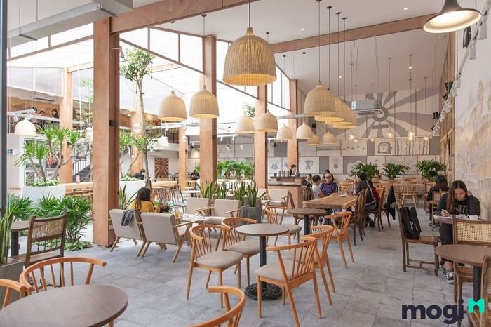 Khi bắt đầu mở quán café, bạn cần phải thực hiện hạch toán, tức là tính toán cụ thể các khoản chi phí.