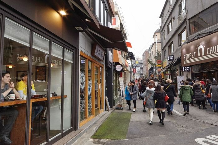 Khu phố Itaewon, điểm dừng chân không ngủ ở Seoul, Hàn Quốc 8