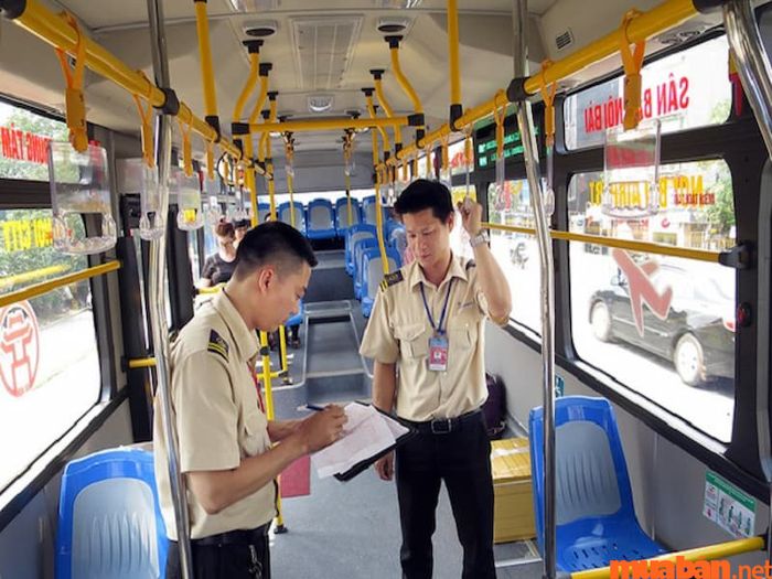 Khó khăn trong nghề lơ xe là gì? Mức lương của nghề lơ xe thường không ổn định.