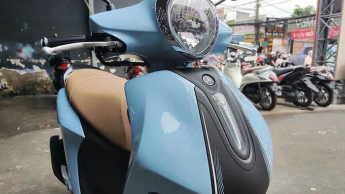 Đầu xe Yamaha Janus 2023 có thiết kế tối giản