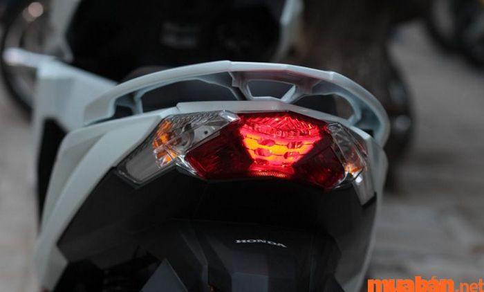Thiết kế phần đuôi xe của Click 125i