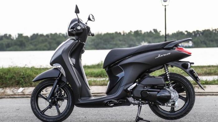 Xe Janus 2023 phiên bản Tiêu chuẩn màu đen